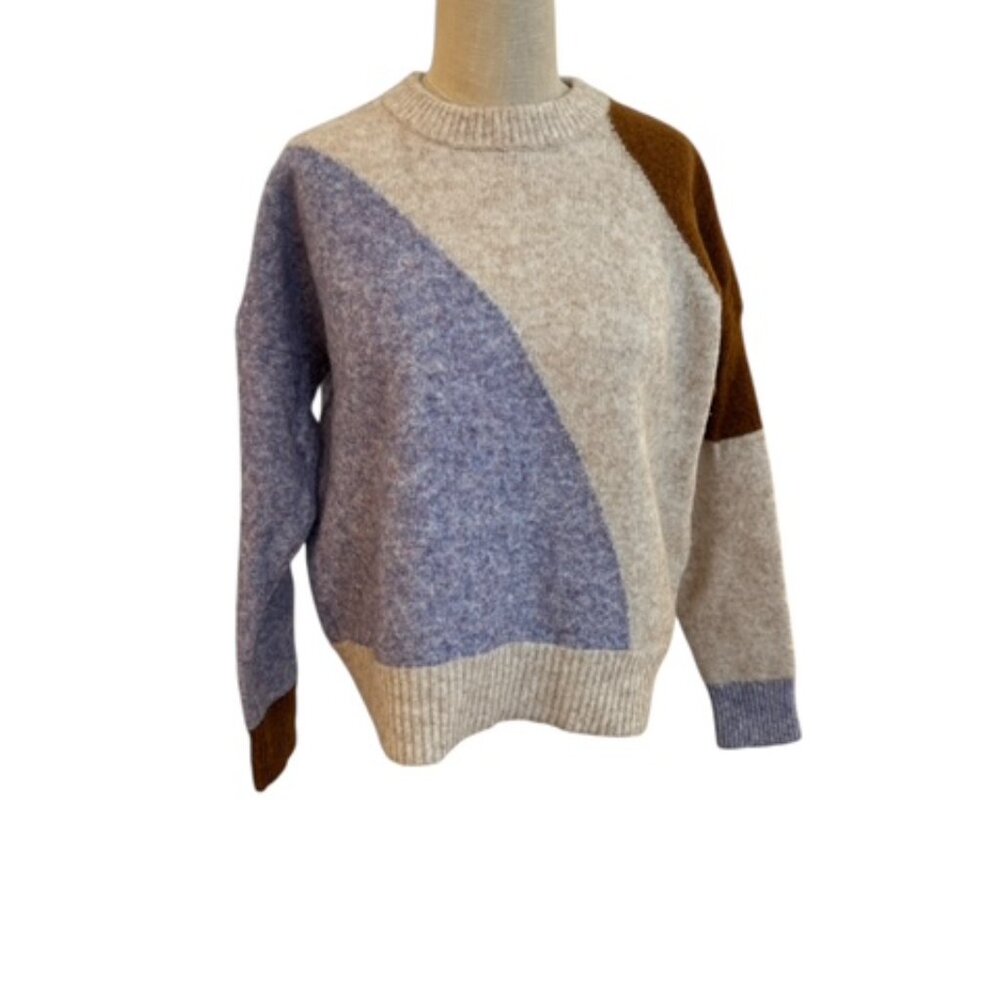 Cedarbrook Pullover Sweater in Colorblock - Picture 4 of 5